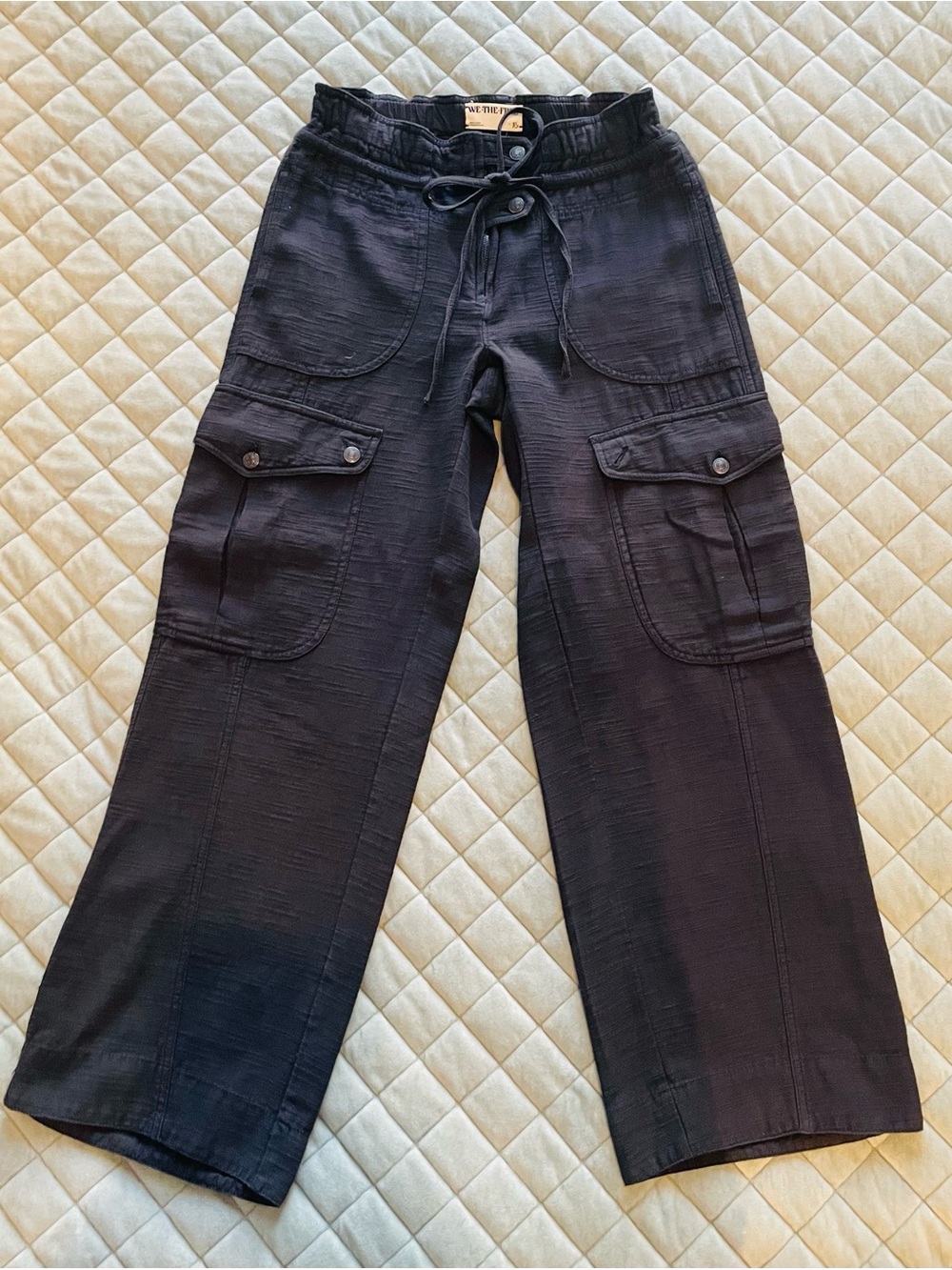 We The Free Black Wide-Leg Cargo Pants with Drawstring NWT
